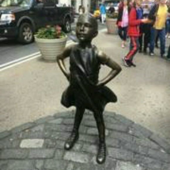 Meet your Posher, Karin - Picture 1 of 1